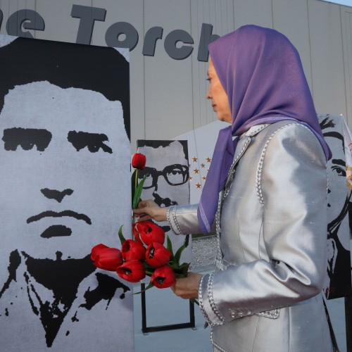 En souvenir des martyrs pour la liberté, étoiles qui brillent dans le ciel de l’Iran