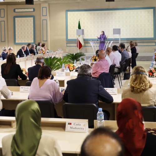 Discours de Maryam Radjavi dans une réunion internationale de personnalités politiques- août 2022