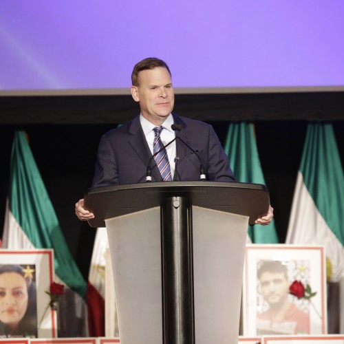 L’ancien ministre canadien des Affaires étrangères John Baird 