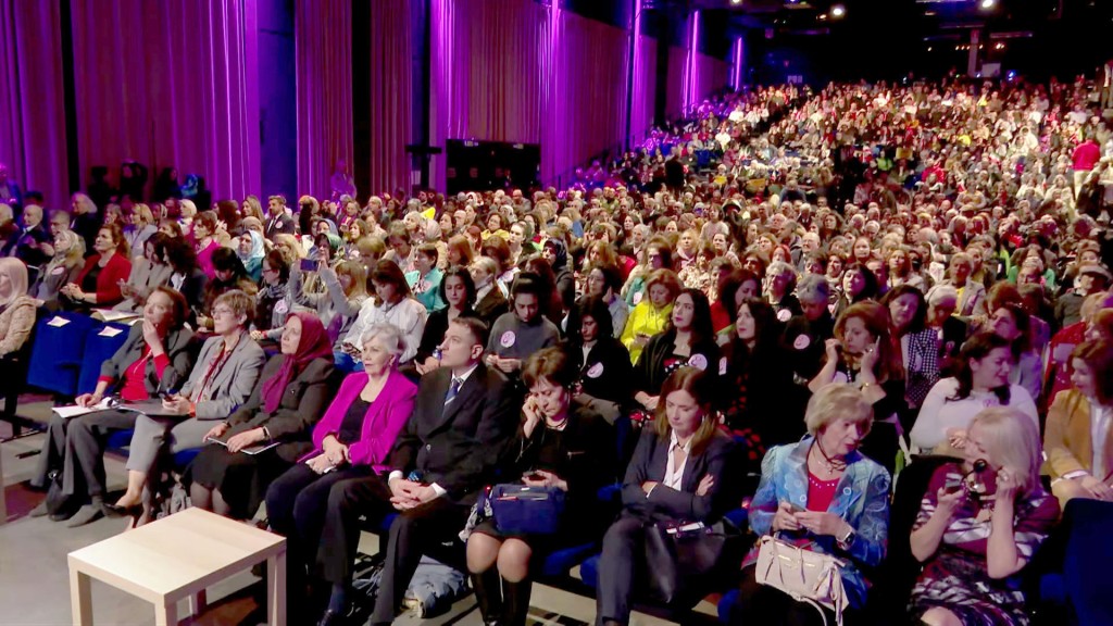 Discours dans une conférence marquant la Journée internationale des femmes