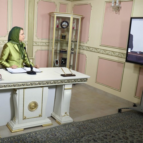 La représentante Sheila Jackson Lee, co-présidente du groupe “femmes iraniennes” au Congrès américain dans l’audition organisée par son groupe et celui des « droits humains et la démocratie en Iran » le 18 mai 2023.
