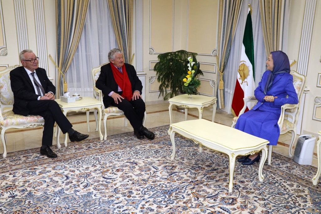 Rencontre de Maryam Radjavi avec Alain Néri et Michel Terrot,  anciens parlementaires français et cofondateurs du CPID à l’Assemblée nationale