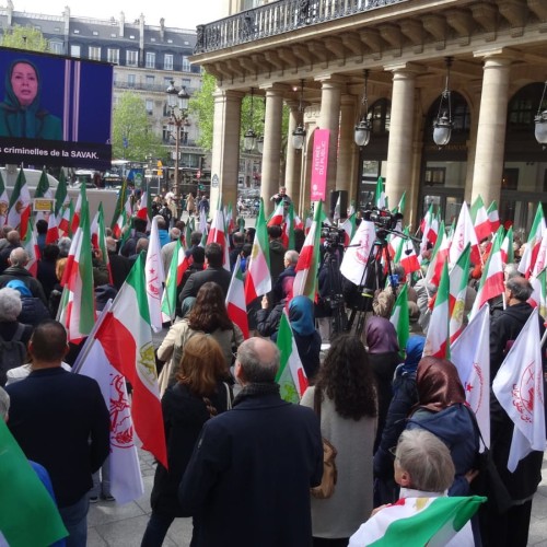 Une manifestation iranienne rend hommage aux héros tombés dans la lutte pour la liberté- 19 Avril 2025
