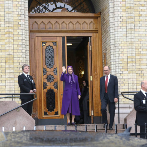 Maryam Rajavi in Foreign Committee of  Norwegian Parliament- Febraury 26, 2014-5