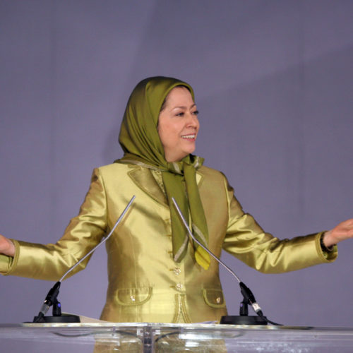 Maryam Rajavi in the gathering at Villepinte-June 22,2013-24