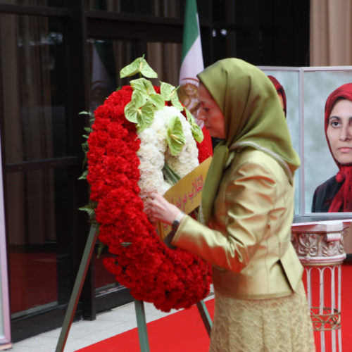 Maryam Rajavi in the gathering at Villepinte-June 22,2013-3