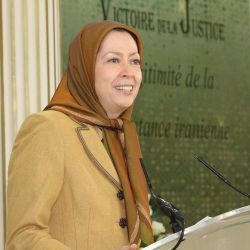 Maryam Rajavi Meets French Supporters 2 November 2014-7