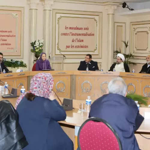 Maryam Rajavi- Meeting with leaders of Muslim community of France – 30 November 2014-9