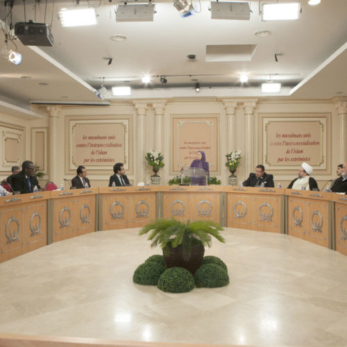 Maryam Rajavi- Meeting with leaders of Muslim community of France – 30 November 2014-1