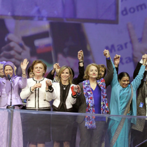 Maryam Rajavi – Gathering with participation of more than 100 distinguished women from 5 continents – Berlin – 7 March 2015 1-1