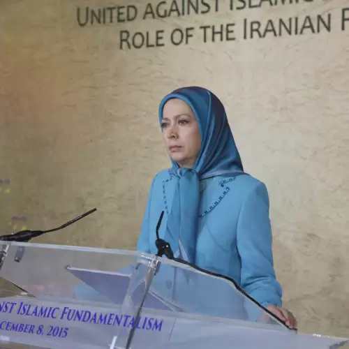 Maryam Rajavi, Senator Joseph Lieberman and Prof. Alejo Vidal Quadras take part in a meeting on the eve of International Human Rights Day. Paris – December 8, 2015