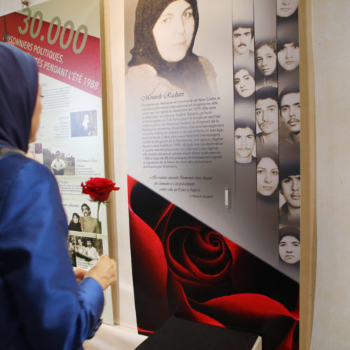 پیام مریم رجوی در نمایشگاه شهرداری پاریس ۲در گرامیداشت ۳۰هزار شهید قتل‌عام ۱۹۸۸ در ایران