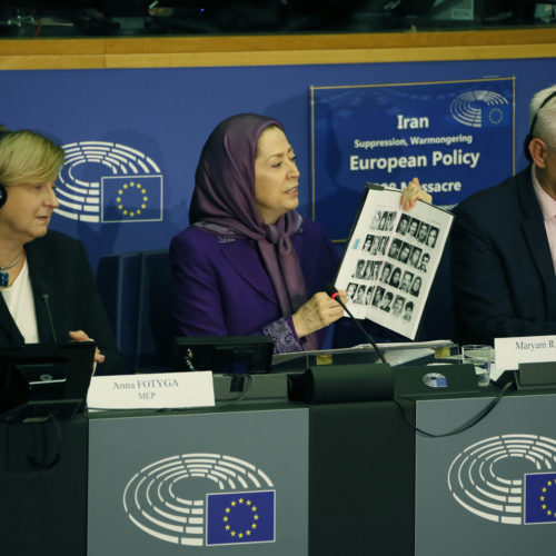 سخنرانی مریم رجوی در پارلمان اروپا - استراسبورگ– معرفی کتاب جنایت علیه بشریت - قتل عام ۶۷ – ۱آبان ۱۳۹۸