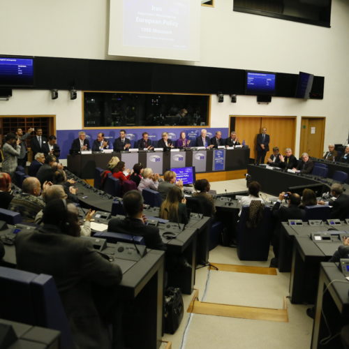 سخنرانی مریم رجوی در پارلمان اروپا - استراسبورگ– معرفی کتاب جنایت علیه بشریت - قتل عام ۶۷ – ۱آبان ۱۳۹۸