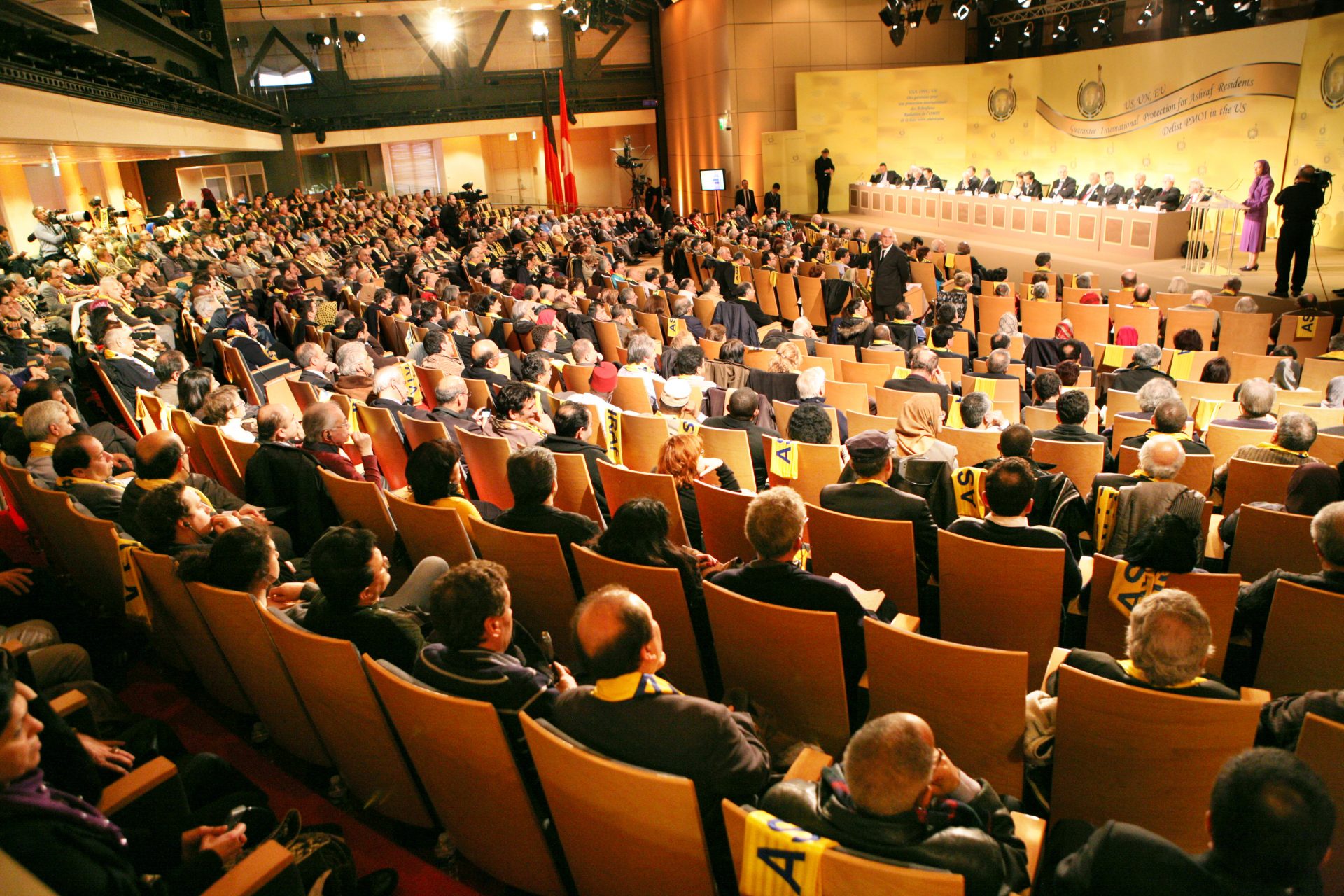 کنفرانس بین‌‌المللی در پاریس ـ فراخوان به حفاظت بین‌المللی ساکنان اشرف