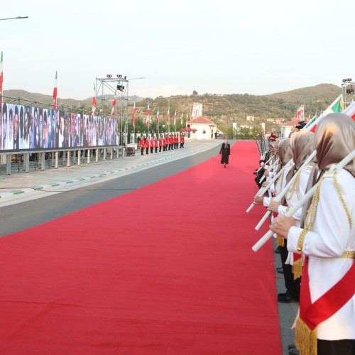 کنفرانس در اشرف۳ در آلبانی با حضور ۱۰۰۰ زندانی سیاسی سابق و گرامیداشت قیام خونین آبان۹۸ 