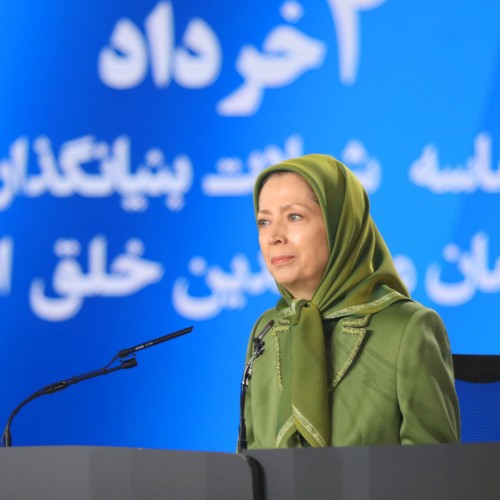 امروز‌ ۴ خرداد است. روزی که شاه، بنیانگذاران پاکباخته مجاهدین و دو تن از اعضای قهرمان مرکزیت سازمان را تیرباران کرد و همین خون‌ها بود که به‌قول پدر طالقانی راه سرنگونی دیکتاتوری شاه را گشود. به آن ستارگان روشنی‌بخش آسمان انقلاب ایران، شهیدان والا مقام؛ محمد حنیف‌نژاد، سعید محسن، اصغر بدیع‌زادگان، رسول مشکین‌فام و محمود عسکری‌زاده هزاران درود.