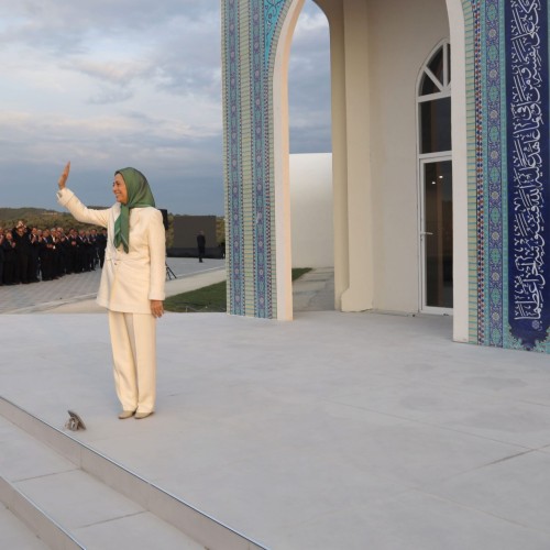 سخنرانی مریم رجوی به‌مناسبت عید فطر، در مسجد فاطمه زهرا در اشرف۳ - ۱۲اردیبهشت ۱۴۰۱