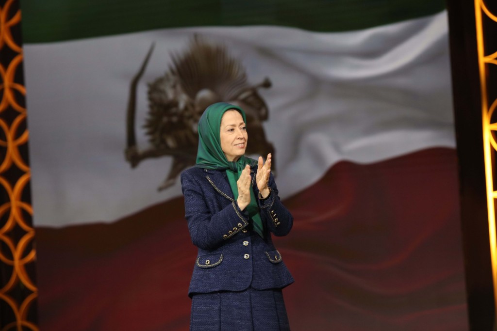 سخنرانی مریم رجوی در مراسم بزرگداشت شهیدان قیام در اشرف۳