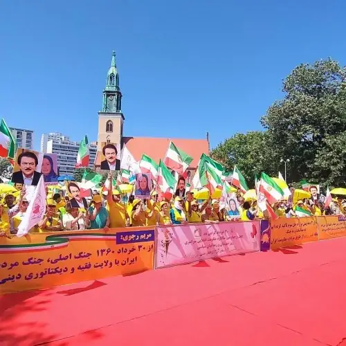 پیام به تظاهرات ایرانیان در برلین و استکهلم در سالروز ۳۰خرداد- ۳۱خرداد ۱۴۰۴