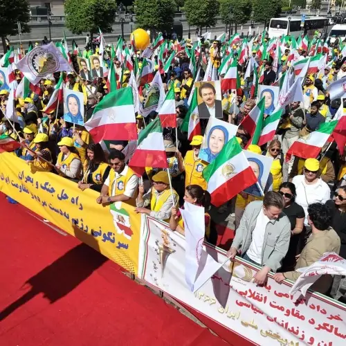 پیام به تظاهرات ایرانیان در برلین و استکهلم در سالروز ۳۰خرداد- ۳۱خرداد ۱۴۰۴